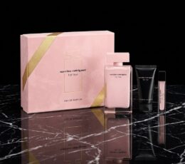 Narciso Rodriguez For Her Eau de Parfum Gift Set (100 ml + 10 ml Travel Spray + 50 ml Body Lotion)